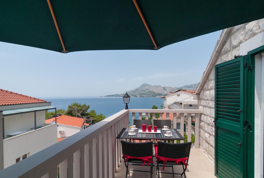Apartments Larsen Omis Ngoại thất bức ảnh